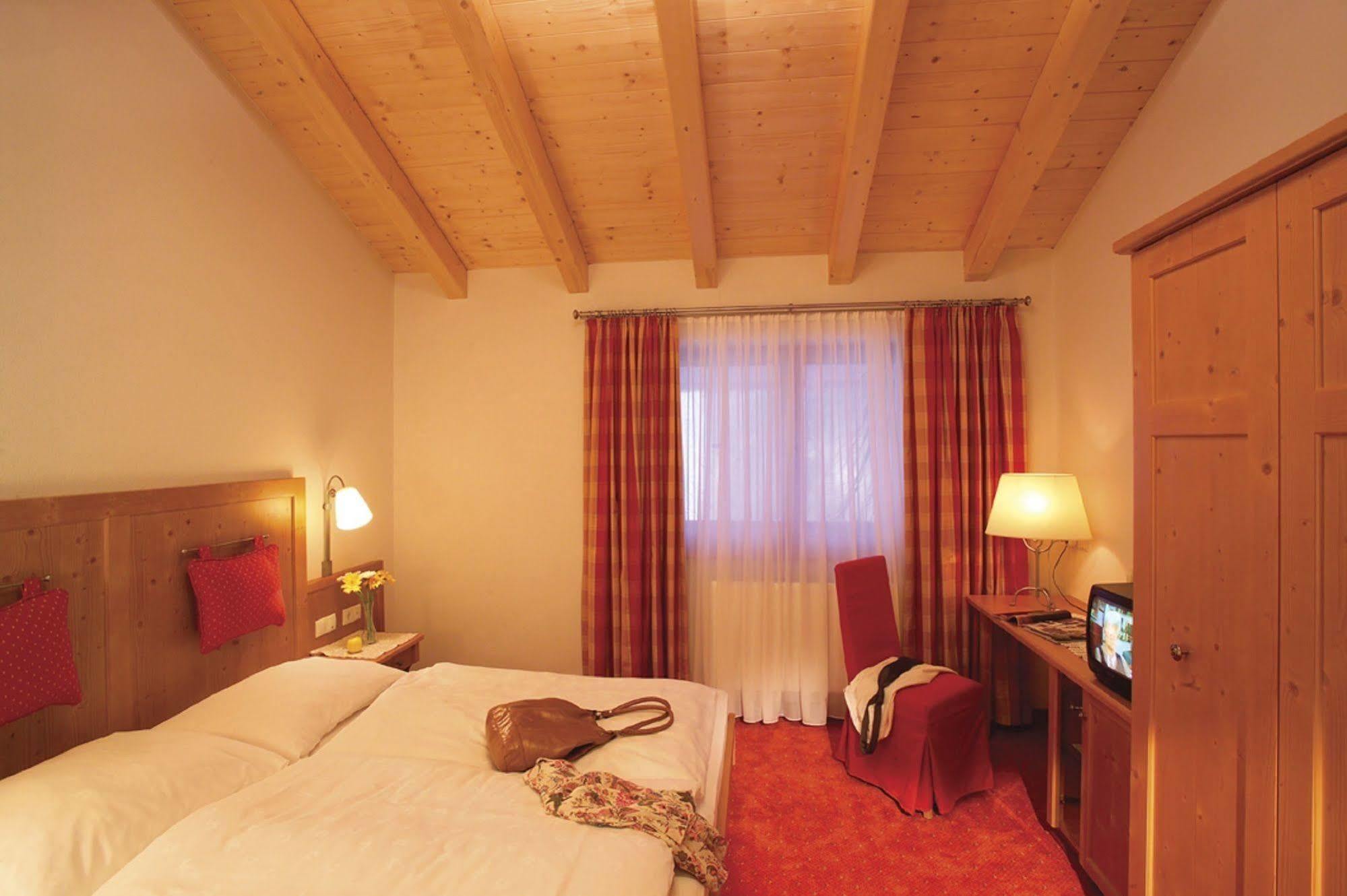 Hotel Mirabel San Vigilio Di Marebbe Esterno foto